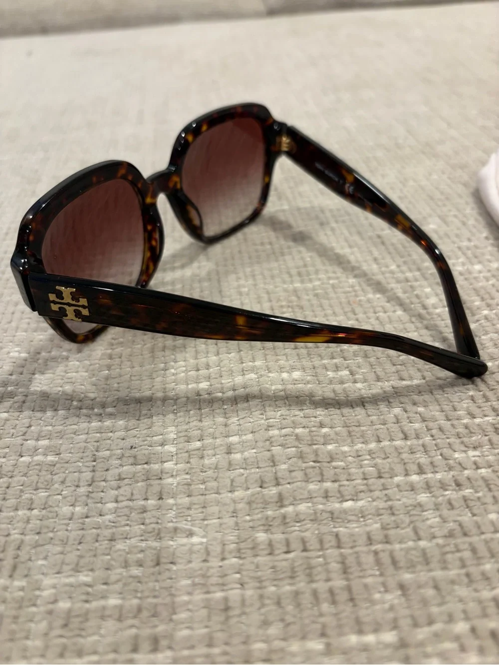 Tory Burch Tortoiseshell Square Sunglasses - Brown
